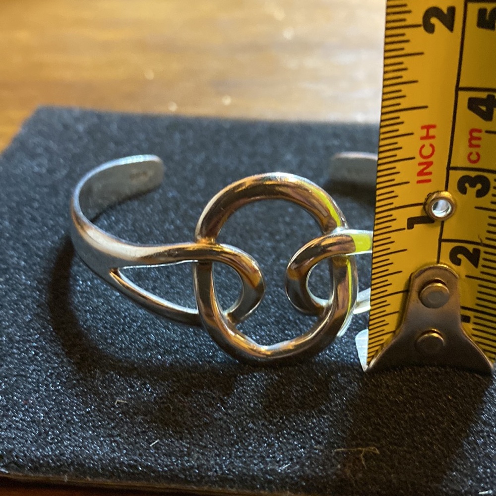 Sterling silver cuff bracelet - Picture 6 of 7